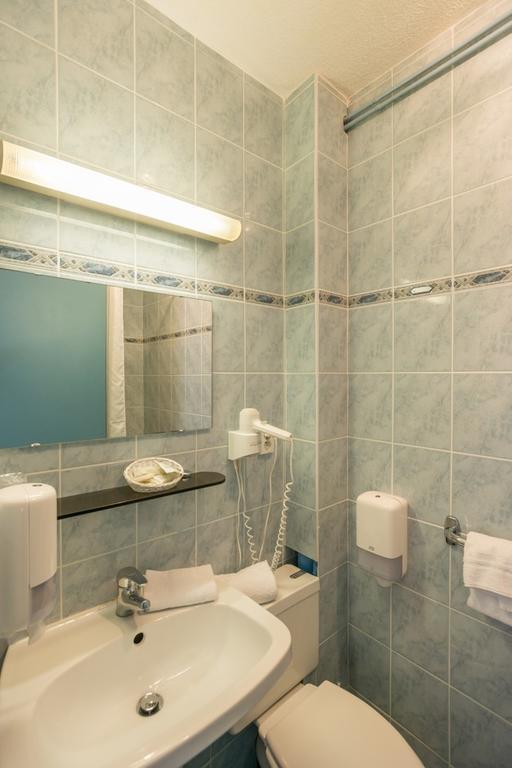 Hotellerie De La Cascade Saint-Genis-les-Ollières Kültér fotó