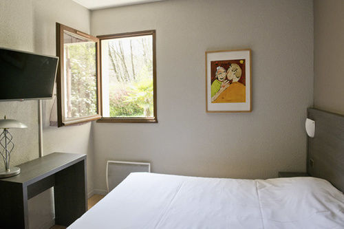 Hotellerie De La Cascade Saint-Genis-les-Ollières Kültér fotó